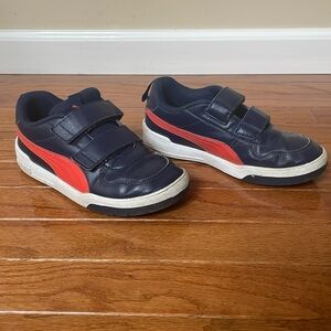 Boys (little boys) size 1.5 Puma sneakers